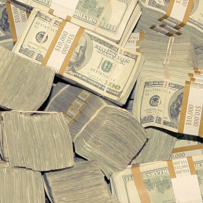 money in hand pics